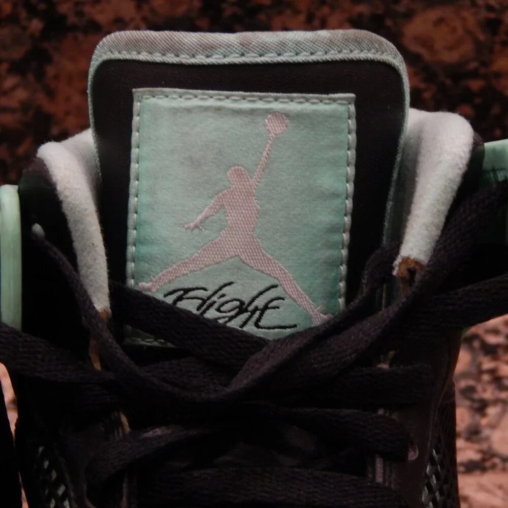Air Jordan 1's Retro '89 Green Glow😎 - Picture 2 of 9